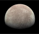 Mise Juno měřila produkci kyslíku na měsíci Europa