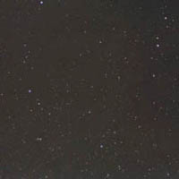 Hvězdné pole v okolí proměnné hvězdy o Ceti. 