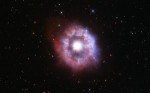 HST oslavil 31. narozeniny úžasnou fotografií hvězdy AG Carinae