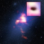 Černá díra se krmí oblaky chladného mezigalaktického plynu