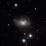 Hladovějící černá díra způsobuje slábnutí kdysi jasné galaxie