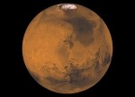 Voda z Marsu neunikla – je uložena v kůře