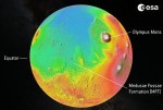 Je pohřben vodní led na rovníku Marsu?