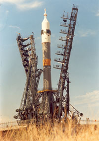 Ruská nosná raketa Sojuz.